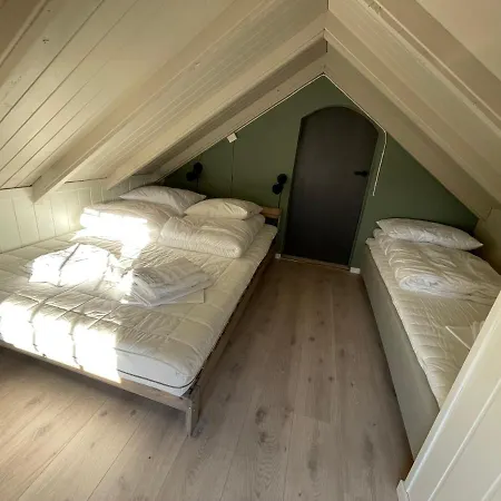 Lofoten_beach_eggum_cabin Eggum